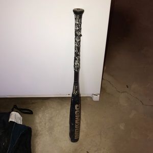 Amazing 32” DeMarini Bat